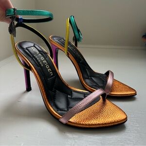 Kurt Geiger pointed toe heel